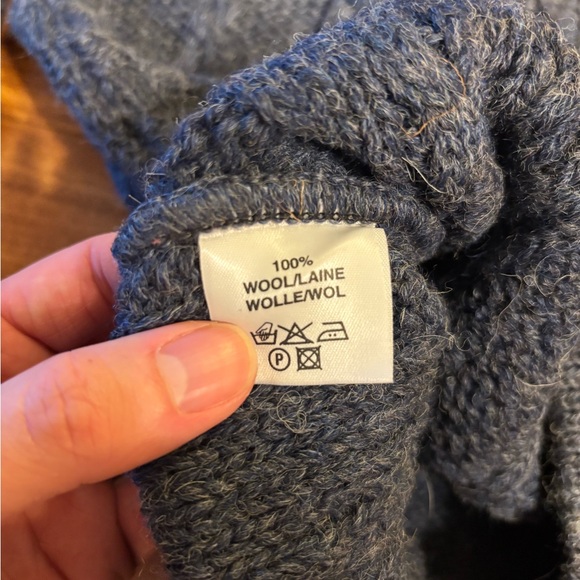 Aran Crafts Cable Knit 100% Wool Sweater - Picture 3 of 8